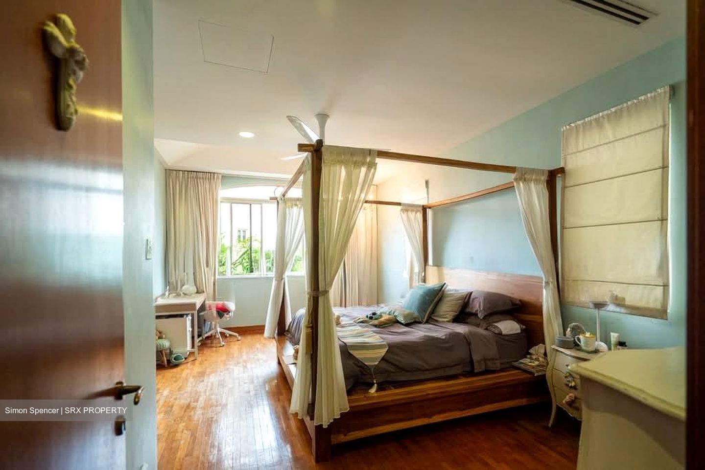 Changi Heights (D17), Terrace #578966741